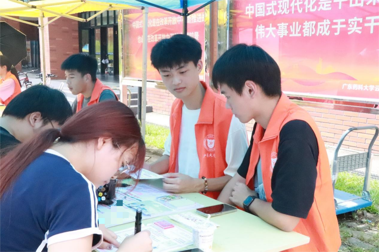 “书信遥寄，共筑童心”校园公益主题活动圆满结束